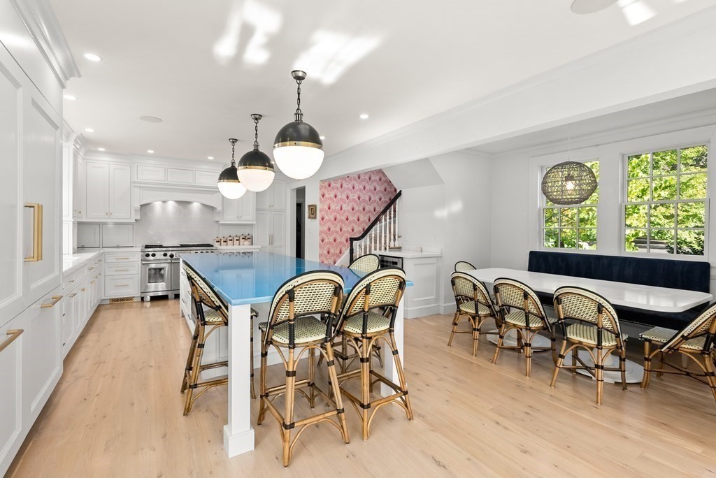 458 Glen Road Weston, MA 02493 - Photo 15 of 36