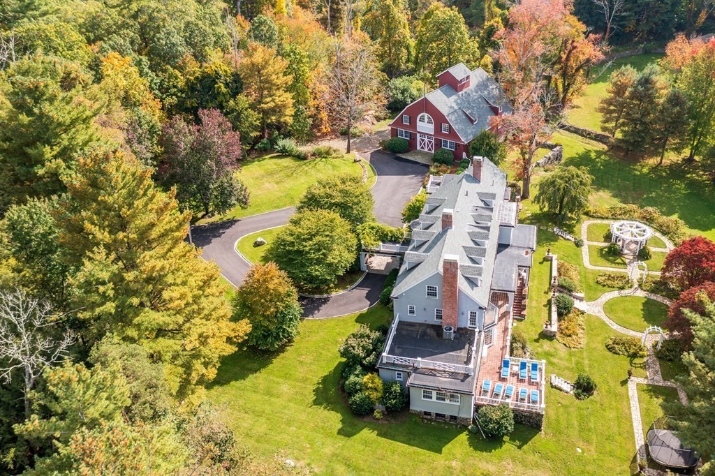 458 Glen Road Weston, MA 02493 - Photo 2 of 36