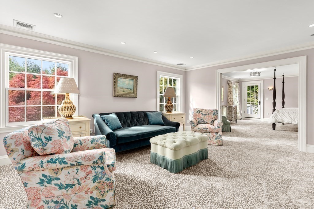 458 Glen Road Weston, MA 02493 - Photo 26 of 36