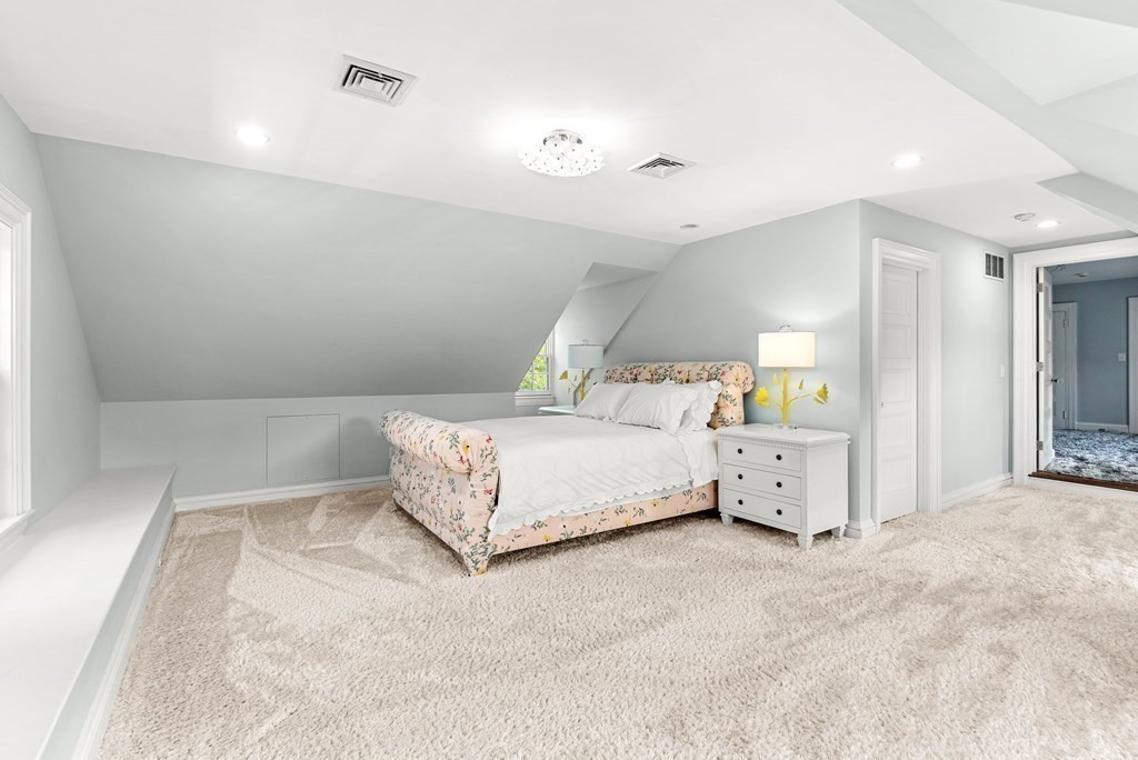 458 Glen Road Weston, MA 02493 - Photo 31 of 36