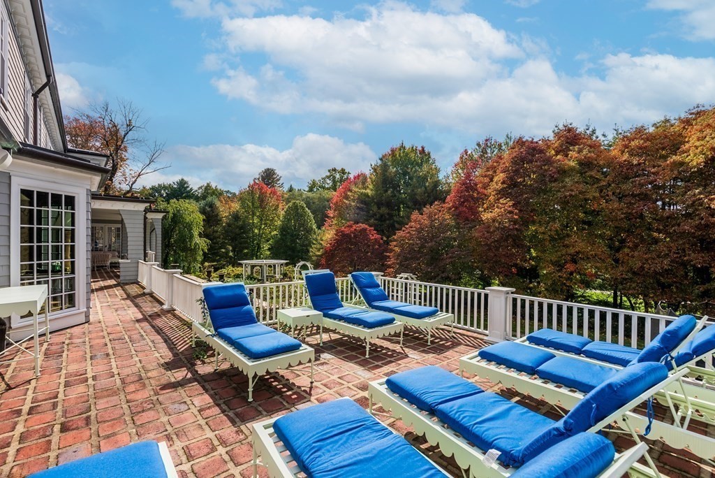 458 Glen Road Weston, MA 02493 - Photo 33 of 36