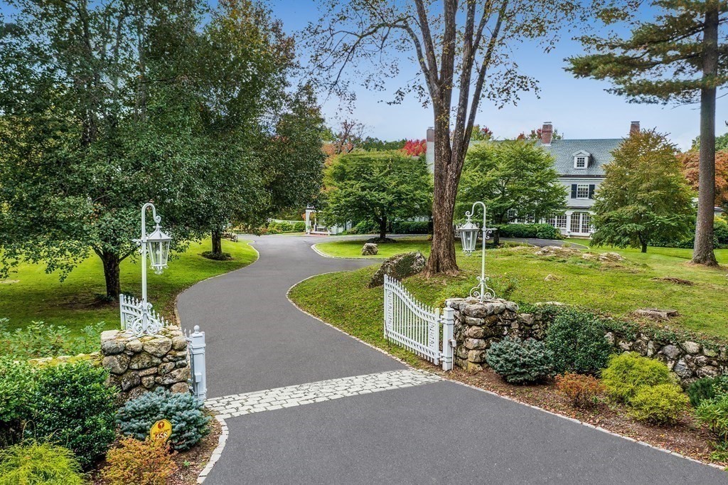 458 Glen Road Weston, MA 02493 - Photo 35 of 36