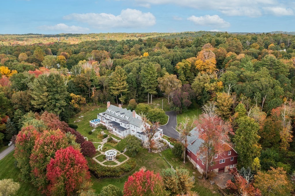 458 Glen Road Weston, MA 02493 - Photo 10 of 36