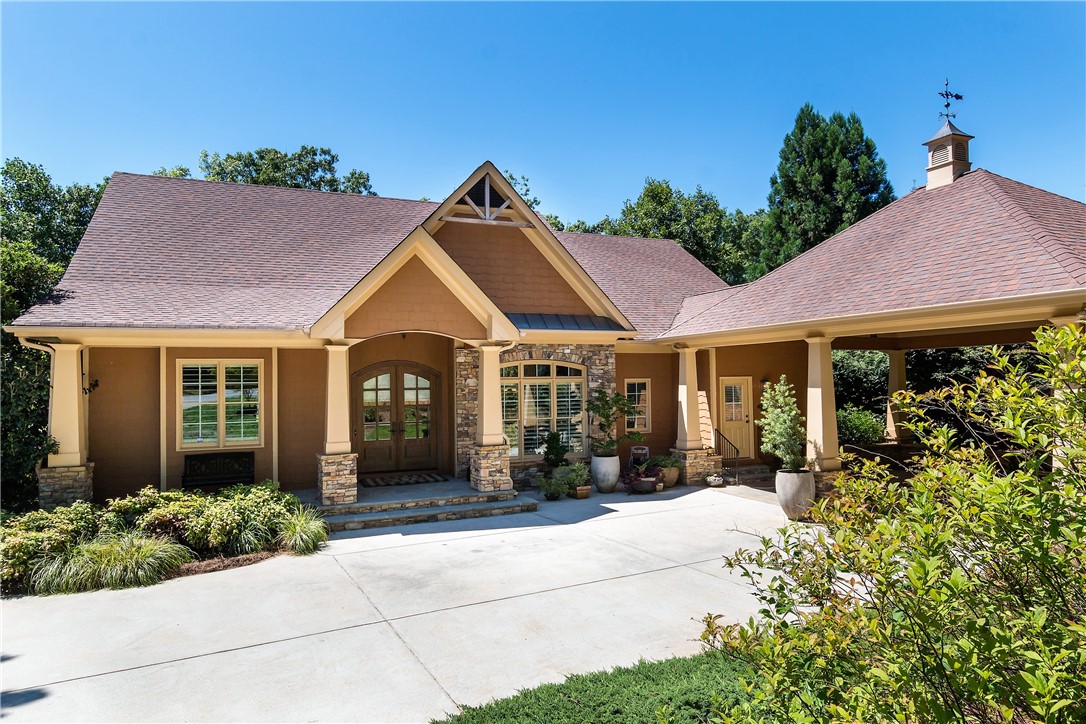 734 Navigator's Point, Unit POINTE Seneca, SC 29672 - Photo 1 of 1 Gallery Image 1