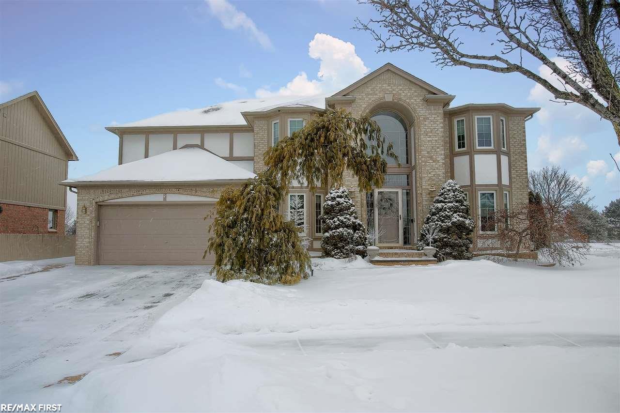 18015 Rocco Drive Macomb, MI 48044 - Photo 1 of 50 50034392.JPG