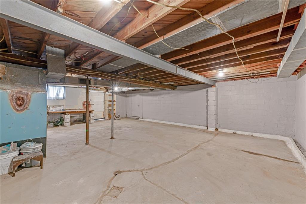 201 Grazier Street Johnstown, PA 15905 - Photo 22 of 25 a view of an empty room