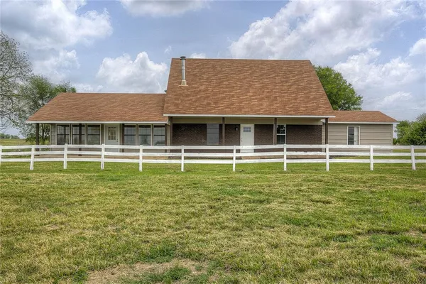 $429,700 | 3210 Farm To Market Road 1563, Wolfe City, TX 75496