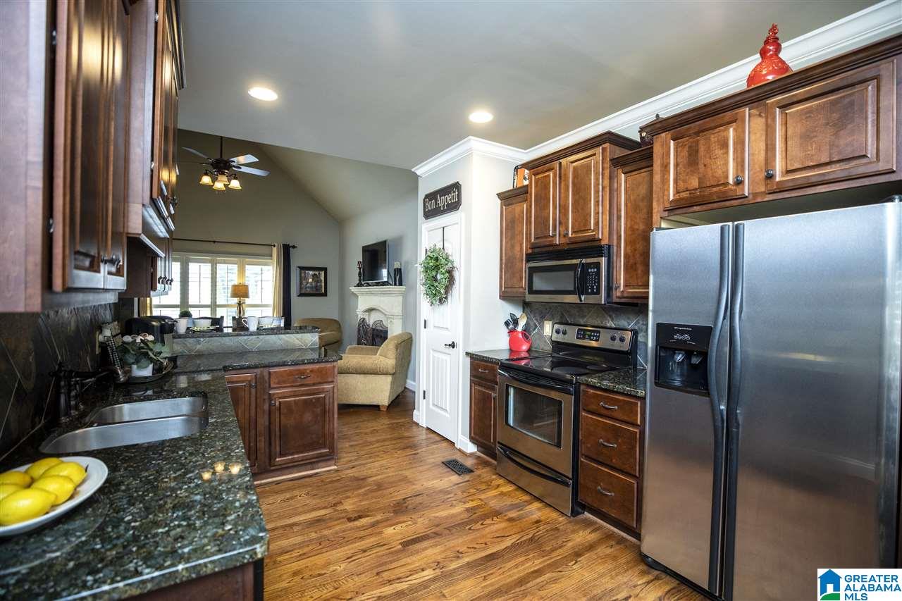 960 Haddington Dale Pelham, AL 35124 - Photo 13 of 46
