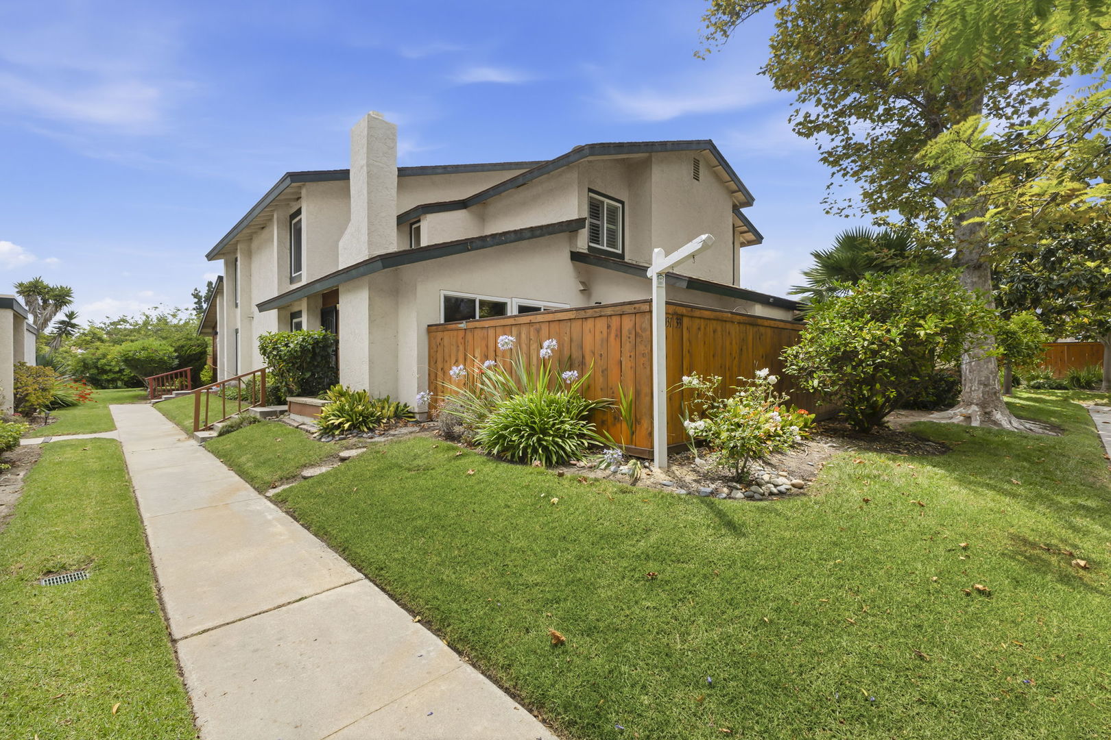 2033 Shadytree Lane Encinitas, CA 92024 - Photo 2 of 28