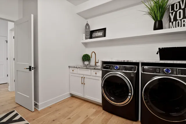 $1,775,000 | 3703 Brigata Drive, Valparaiso, IN 46385