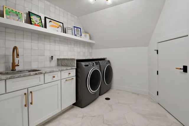 $1,775,000 | 3703 Brigata Drive, Valparaiso, IN 46385