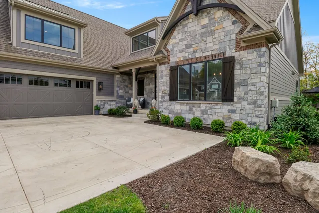 $1,775,000 | 3703 Brigata Drive, Valparaiso, IN 46385