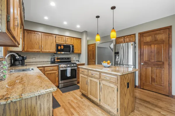 $569,900 | 5104 Prestwick Circle, Plainfield, IL 60586