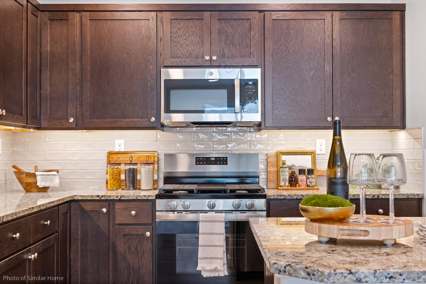 3374 Northwest 7th Street Redmond, OR 97756 - Photo 3 of 17 Jordan - Kitchen 3