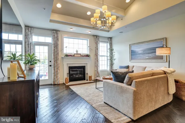 $759,900 | 332 Joshua Tree Drive, Collegeville, PA 19426