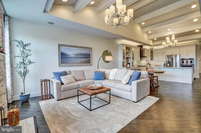 $759,900 | 332 Joshua Tree Drive, Collegeville, PA 19426