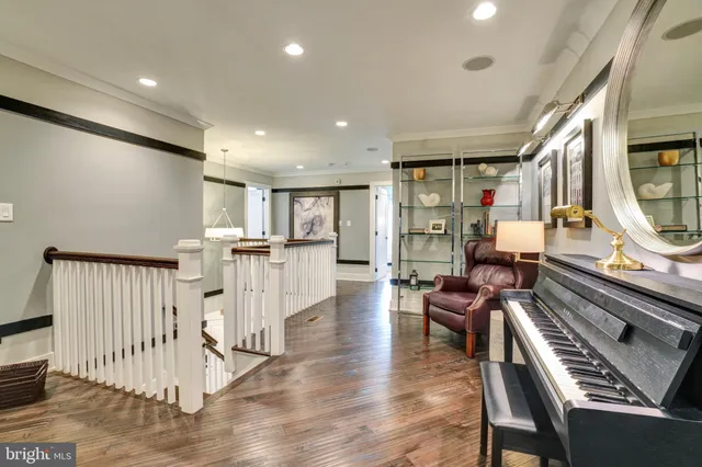 $759,900 | 332 Joshua Tree Drive, Collegeville, PA 19426