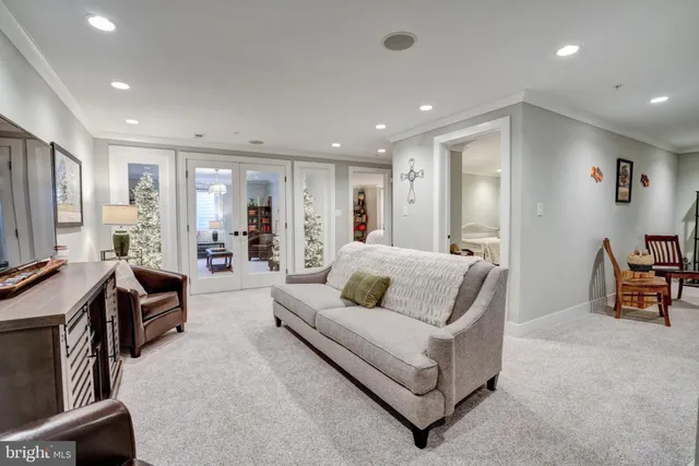 $759,900 | 332 Joshua Tree Drive, Collegeville, PA 19426