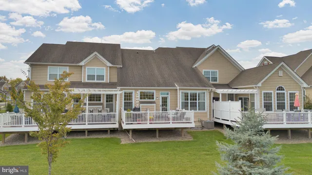 $759,900 | 332 Joshua Tree Drive, Collegeville, PA 19426