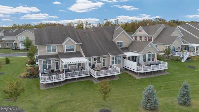 $759,900 | 332 Joshua Tree Drive, Collegeville, PA 19426