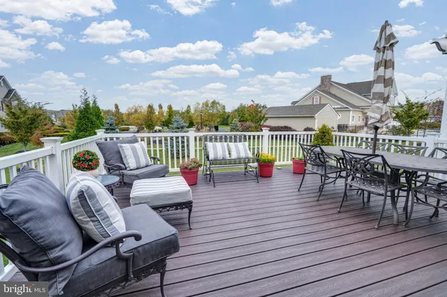 $759,900 | 332 Joshua Tree Drive, Collegeville, PA 19426