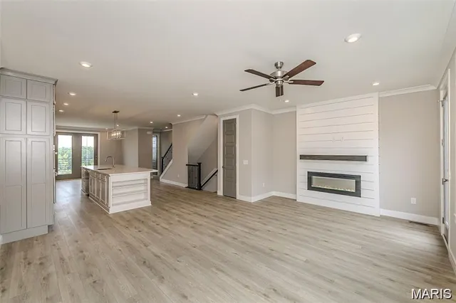 $578,900 | 8919 East Gtwy Heights, Unit 94804, Richmond Heights, MO 63144