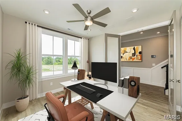 $578,900 | 8919 East Gtwy Heights, Unit 94804, Richmond Heights, MO 63144