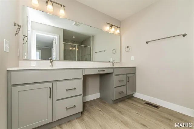 $578,900 | 8919 East Gtwy Heights, Unit 94804, Richmond Heights, MO 63144