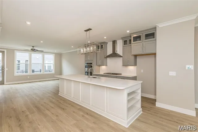 $578,900 | 8919 East Gtwy Heights, Unit 94804, Richmond Heights, MO 63144