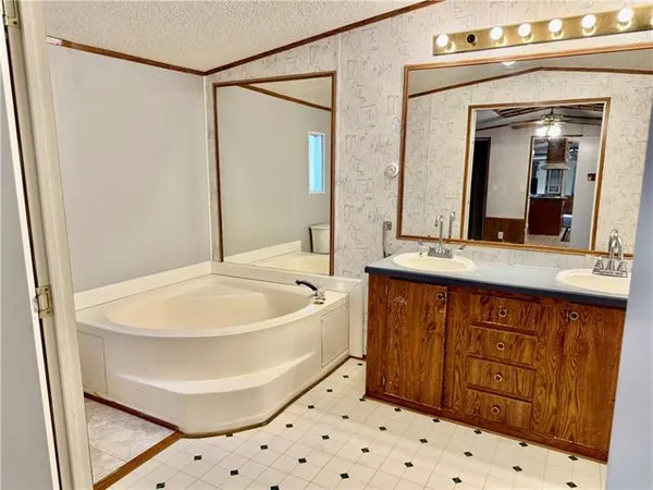 $109,000 | 274 Credeur Road, Pineville, LA 71360