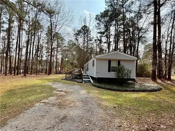 $109,000 | 274 Credeur Road, Pineville, LA 71360
