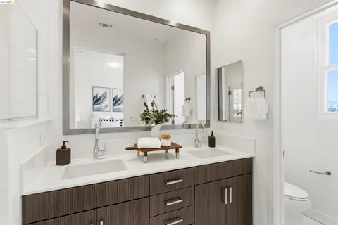 $735,000 | 1355 Pullman Way, Oakland, CA 94607