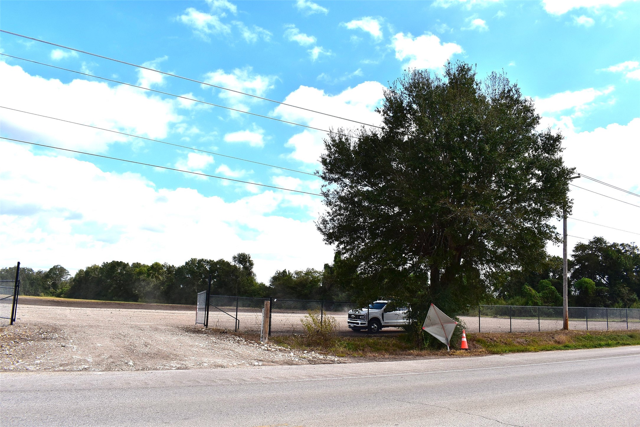 8911 FM 524 Road Sweeny, TX 77480 - Photo 13 of 19 a view of a terrace