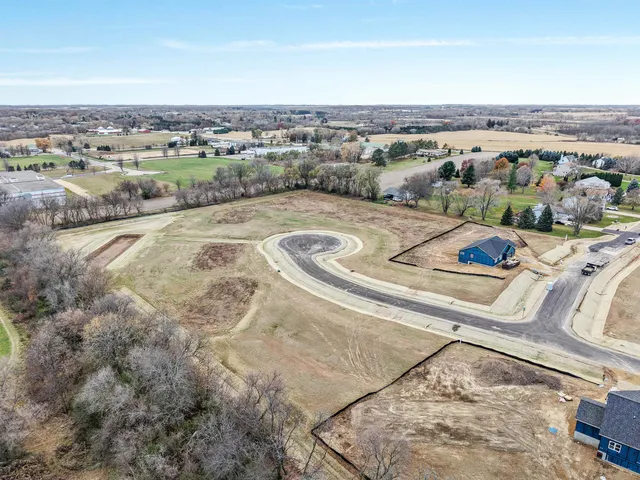 $119,900 | Lot 6 Hawks View, Edgerton, WI 53534