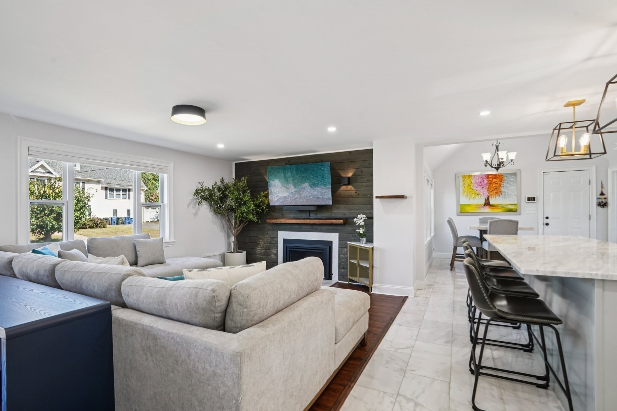5 Barbara Road Danvers, MA 01923 - Photo 4 of 38 Gallery Image 4
