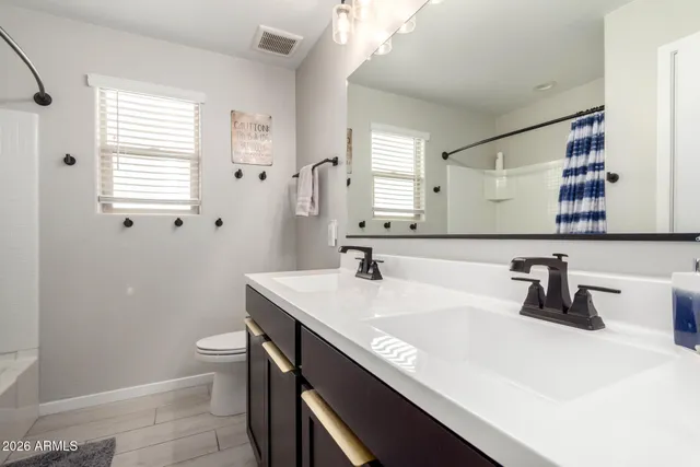 $659,900 | 17652 West Straight Arrow Lane, Surprise, AZ 85387