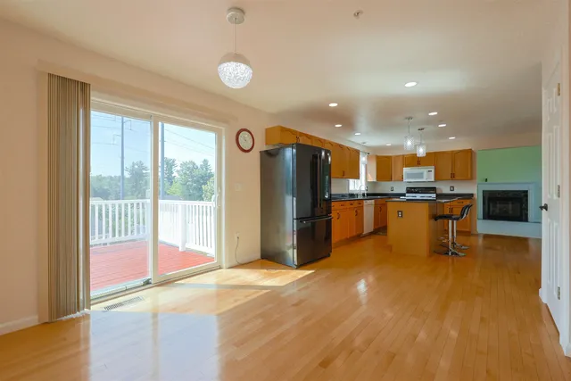 $674,900 | 10 Hummingbird Lane, Unit 84003, Derry, NH 03038