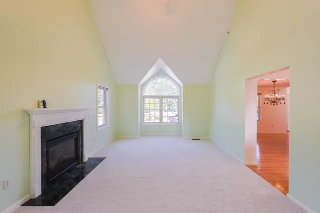 $674,900 | 10 Hummingbird Lane, Unit 84003, Derry, NH 03038