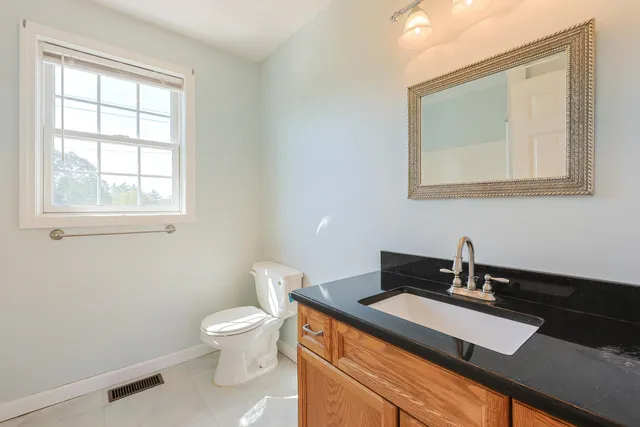 $674,900 | 10 Hummingbird Lane, Unit 84003, Derry, NH 03038