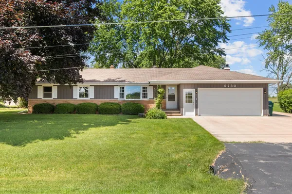 $324,900 | 5730 West Sandra Drive, Appleton, WI 54913