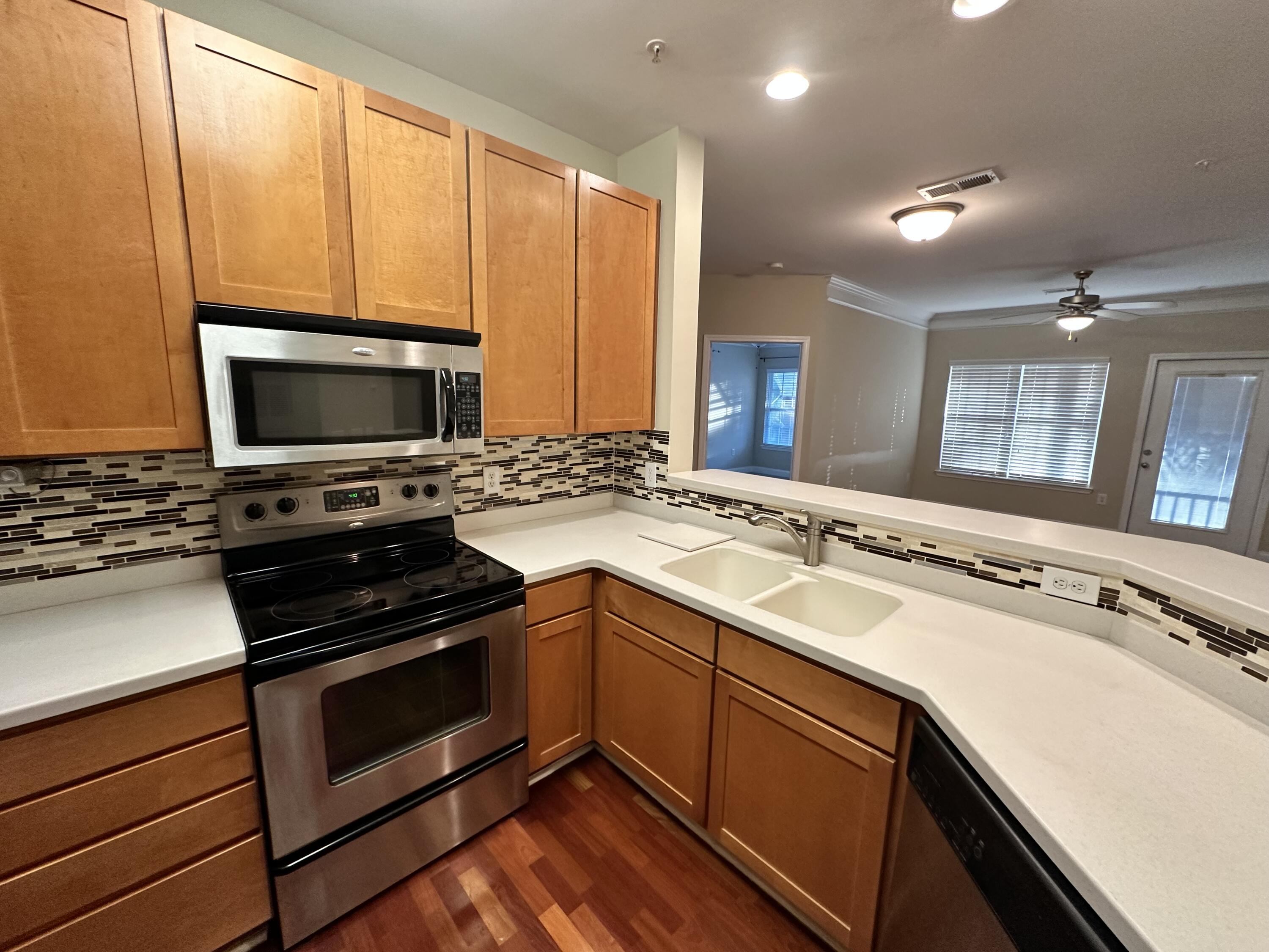1410 Basildon Road, Unit 1410 Mount Pleasant, SC 29466 - Photo 6 of 47 IMG_0150
