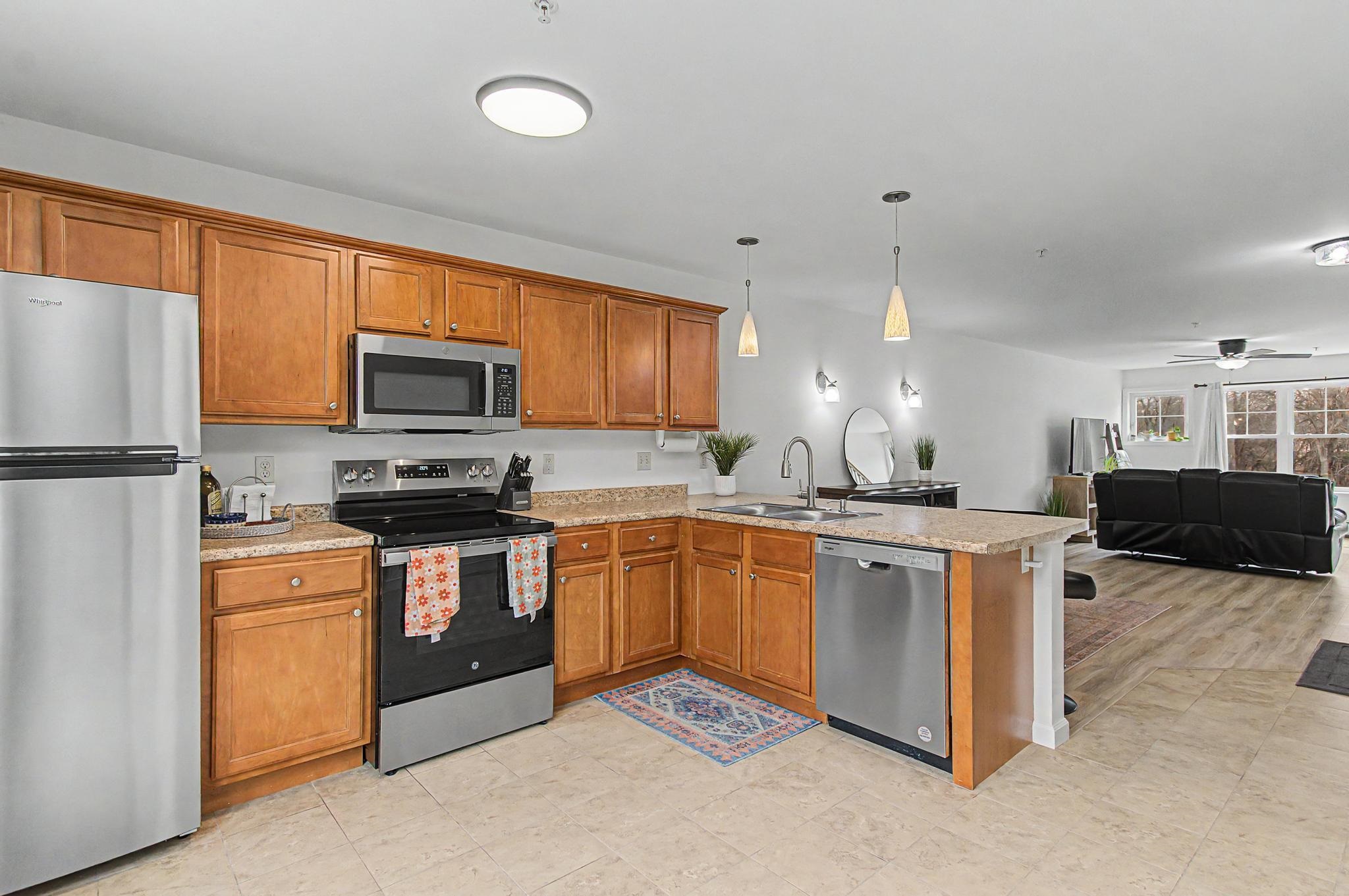 87 John Fay Road, Unit 307 South Burlington, VT 05403 - Photo 3 of 33