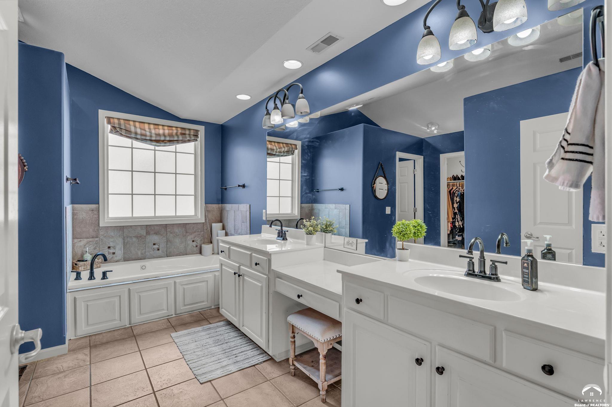 1651 George Williams Way Lawrence, KS 66047 - Photo 22 of 42