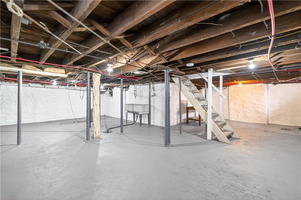 422 West 7th Avenue Tarentum, PA 15084 - Photo 28 of 50 a view of empty room with wooden walls