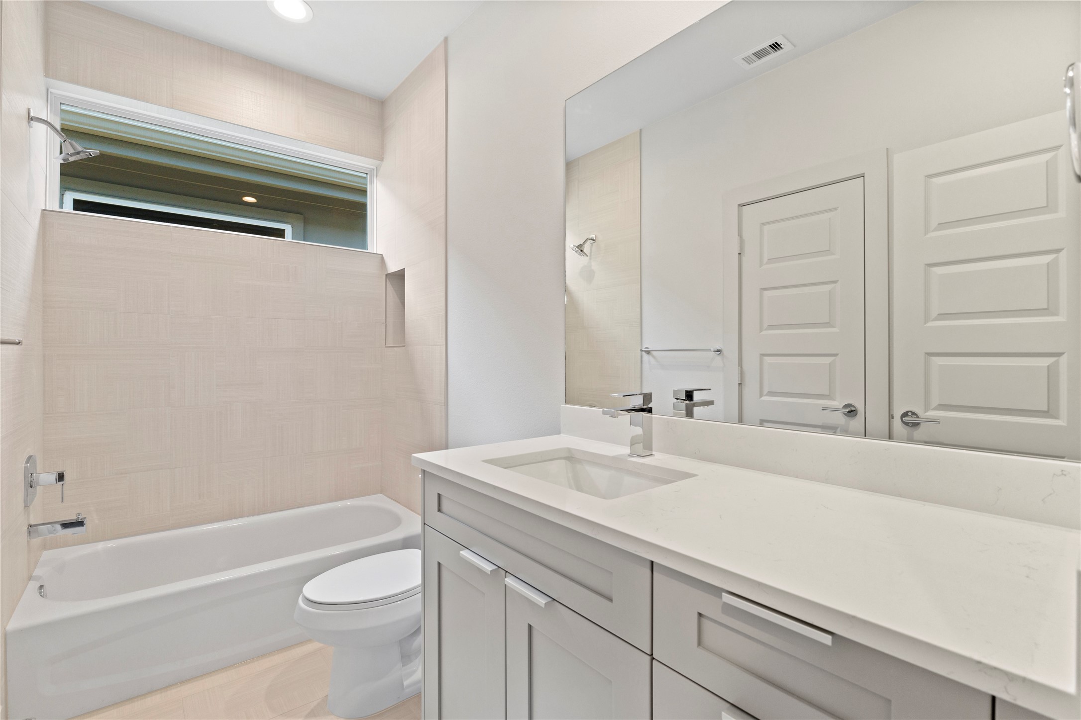 5726 Rucio Lane Houston, TX 77092 - Photo 21 of 30 a bathroom with a sink a toilet and shower