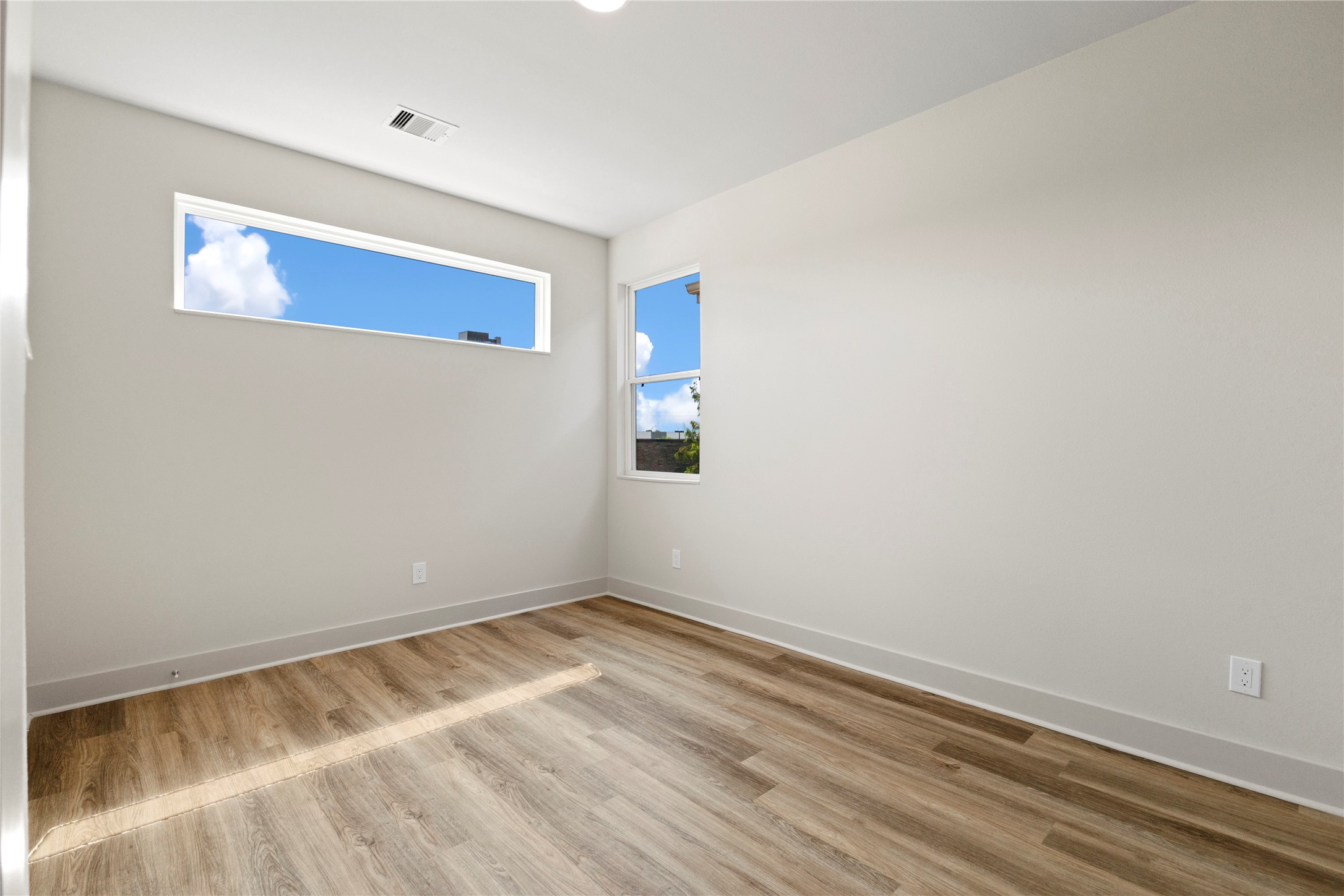 5726 Rucio Lane Houston, TX 77092 - Photo 22 of 30 a view of an empty room