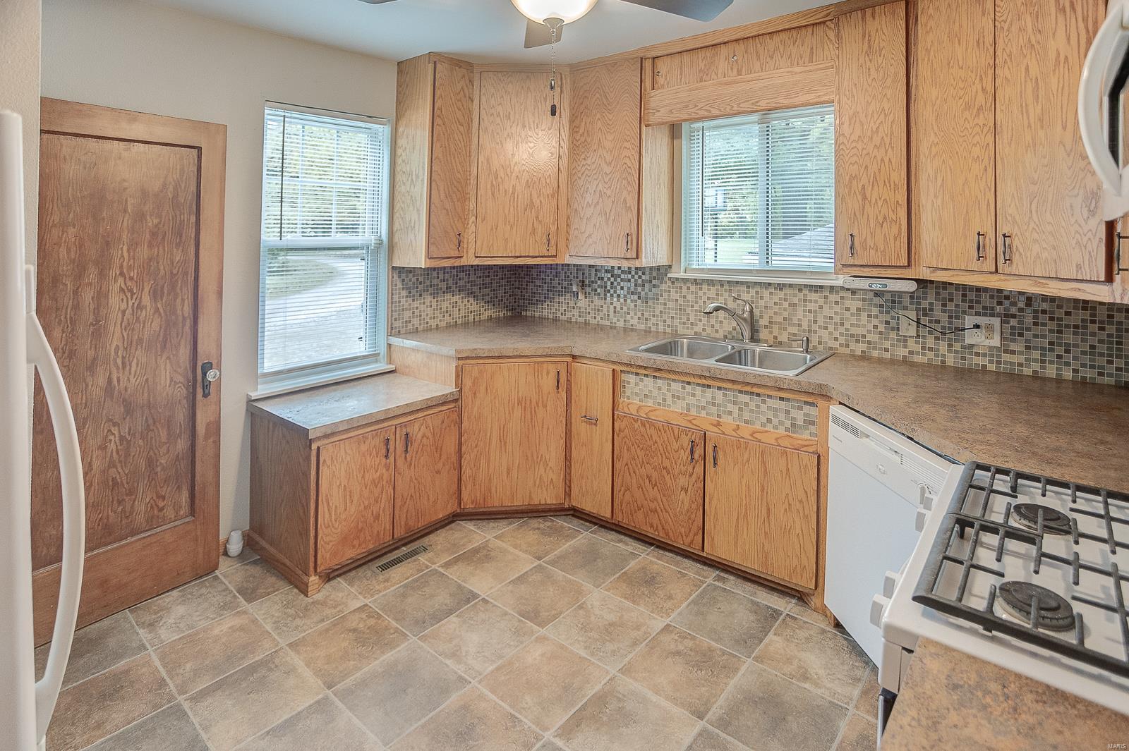 2600 East B Street Road Belleville, IL 62221 - Photo 18 of 40 Gallery Image 18