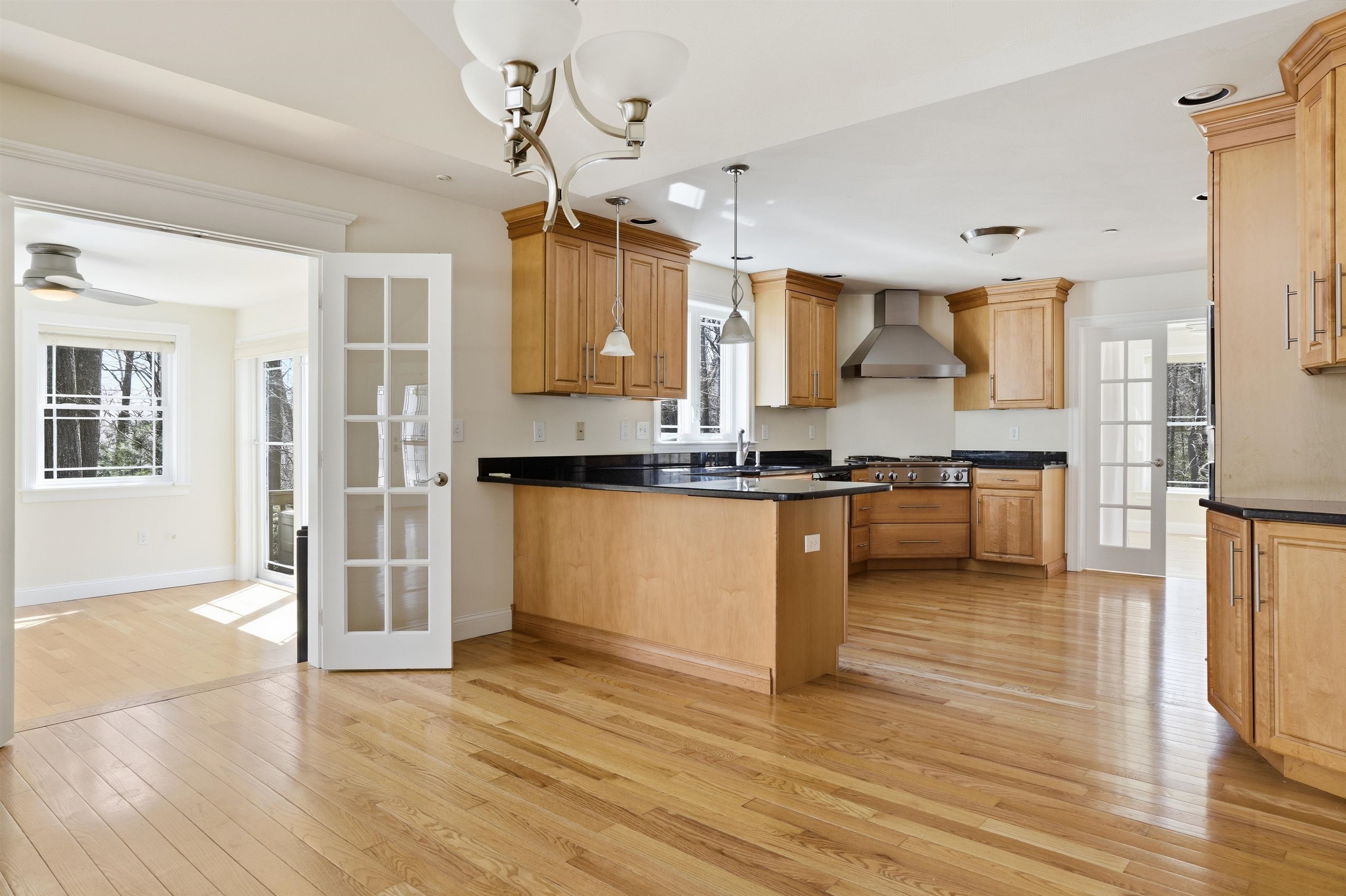 8 Indian Hill Road, Unit L Derry, NH 03038 - Photo 12 of 35