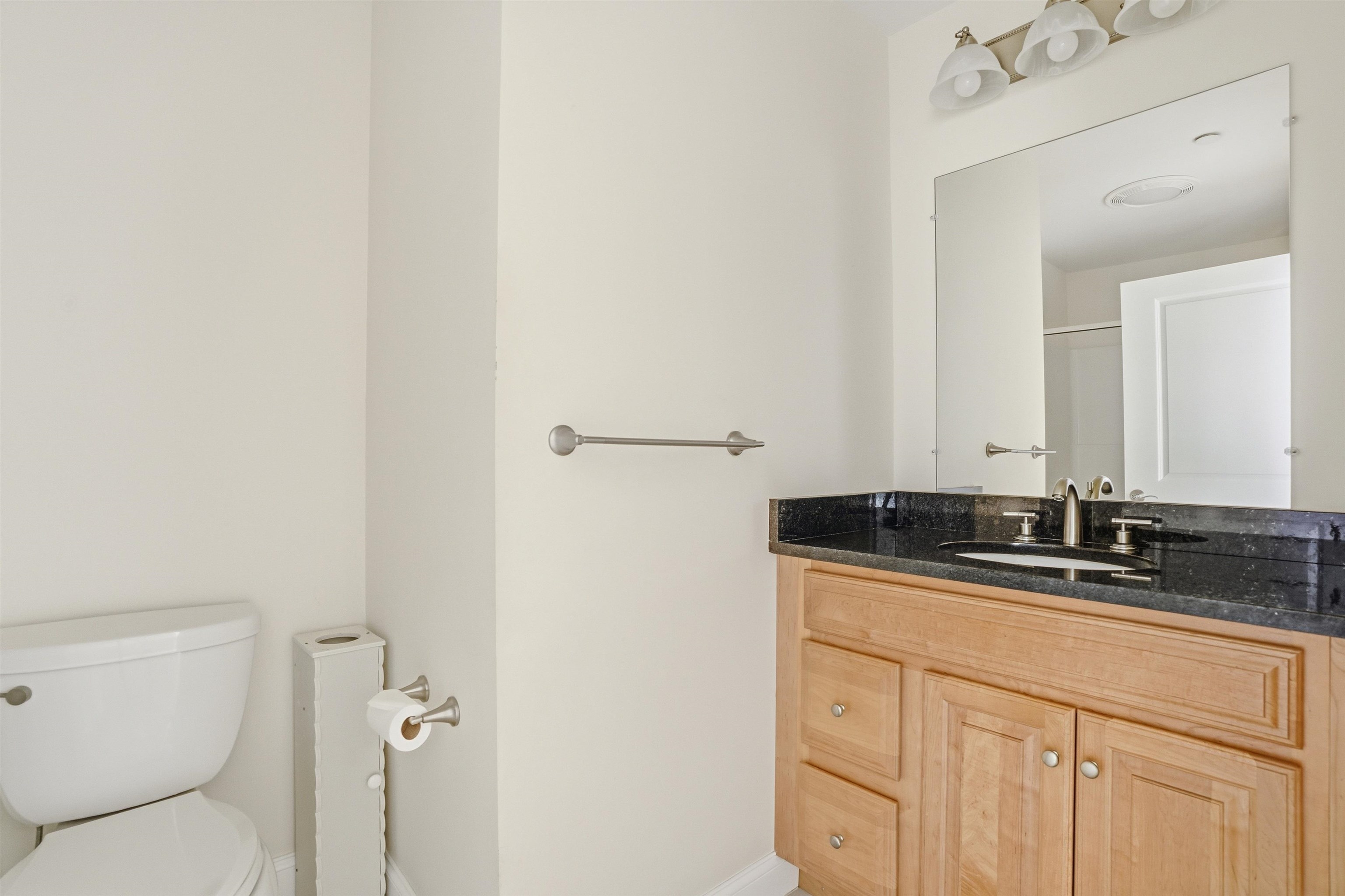 8 Indian Hill Road, Unit L Derry, NH 03038 - Photo 19 of 35