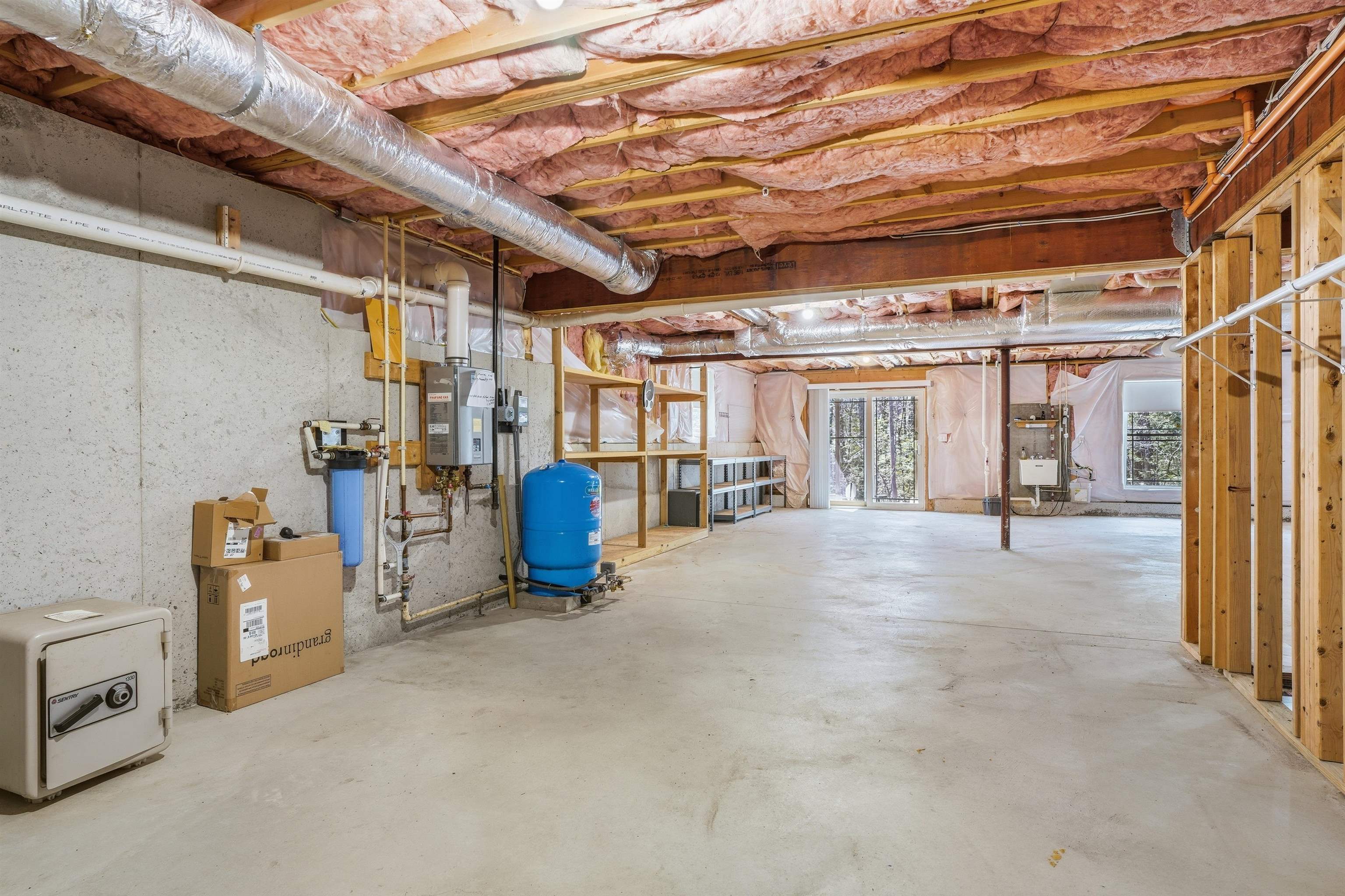 8 Indian Hill Road, Unit L Derry, NH 03038 - Photo 29 of 35